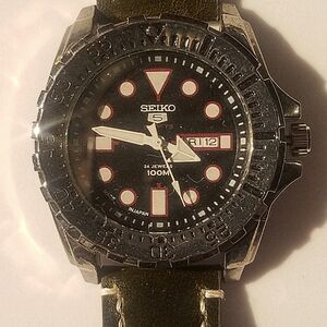 SEIKO 5 Sports Watch Men's Silver-Tone 44mm Black Leather Band